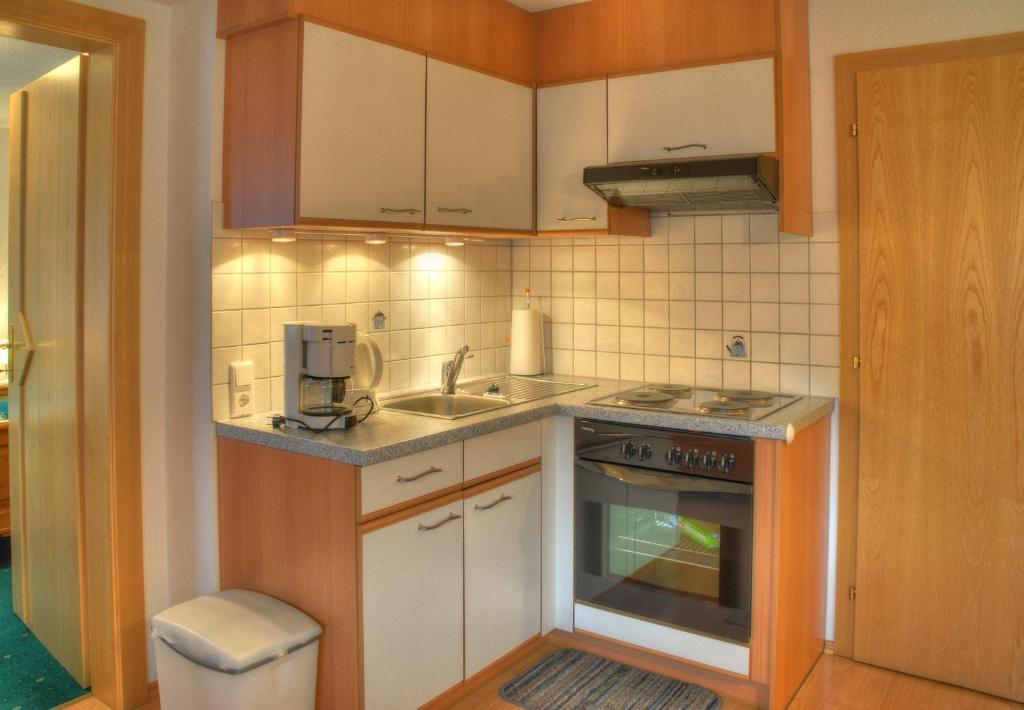 Gaestehaus Resi Jerzens Room photo